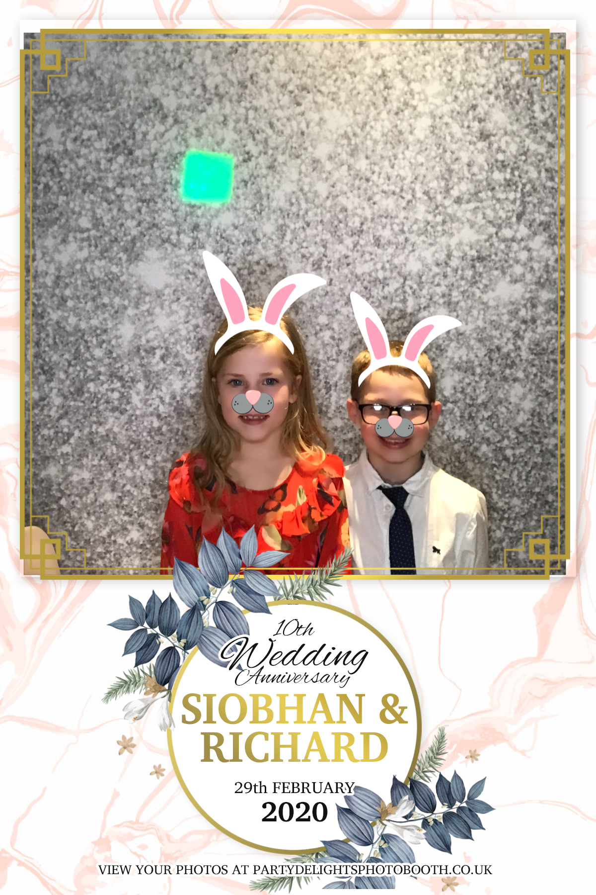 Siobhan and Richards Vow renewal  | View more photos from the event at gallery.partydelightsphotobooth.co.uk/u/PartyDelightsPhotoBooth/Siobhan-and-Richards-Vow-renewal